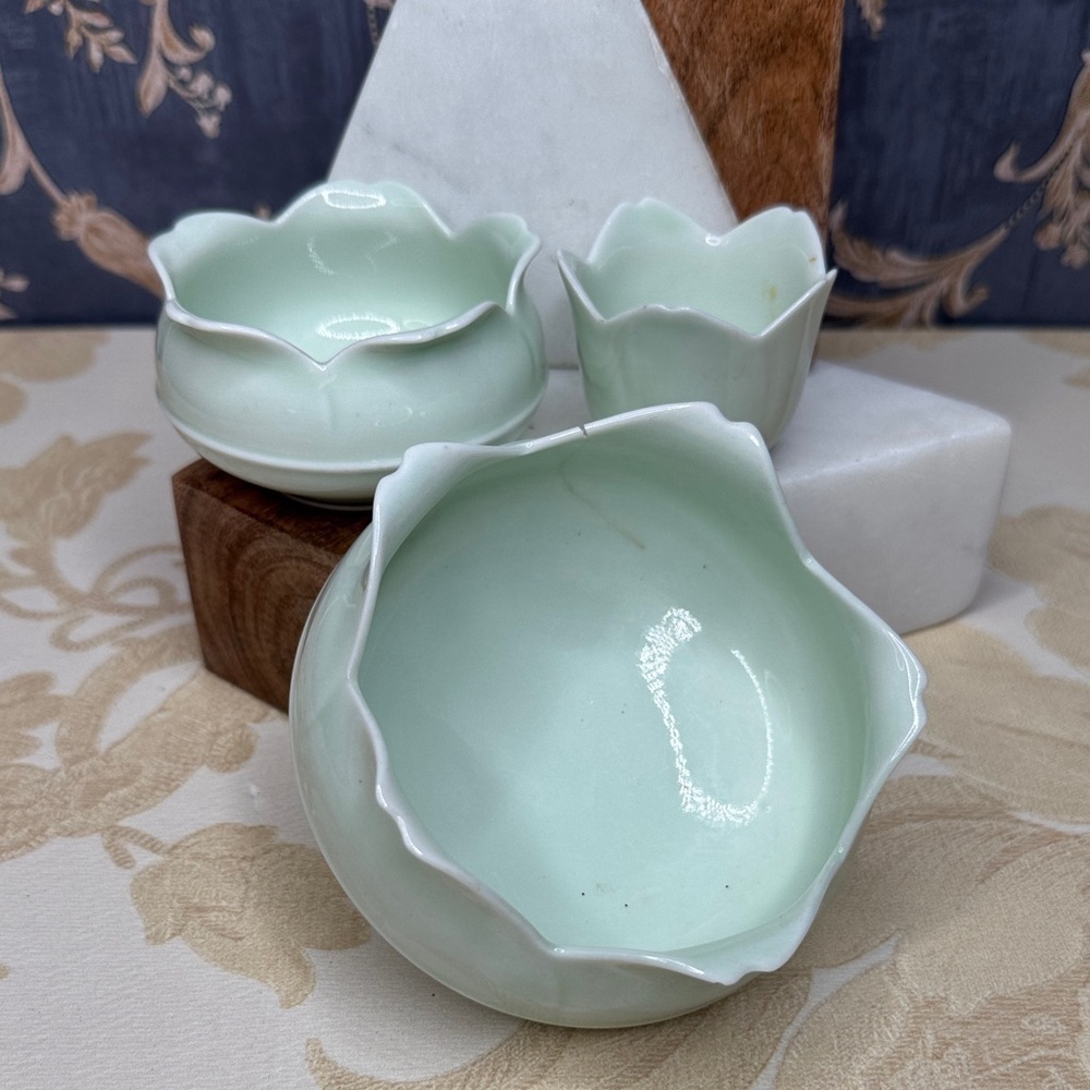 Aritayaki Yohhen Mint Stacked Nesting Bowls Set of 3 from Japan